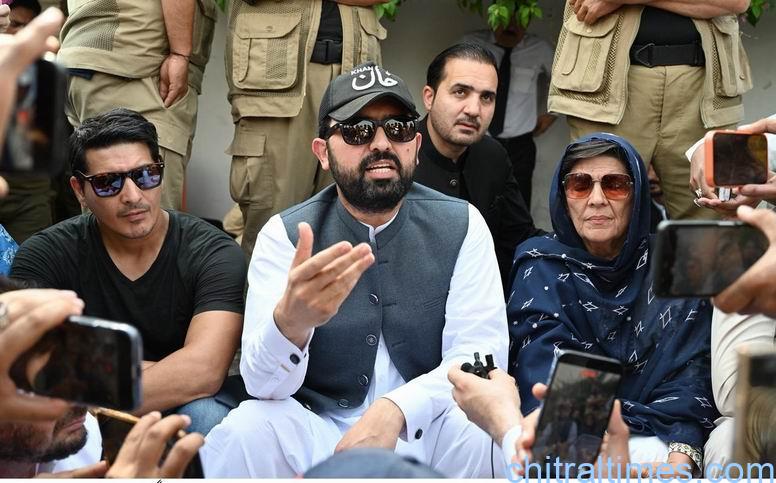  گزشتہ چار سالوں میں ملکی قرضے 43 ہزار ارب روپے سے بڑھ کر 97 ہزار ارب روپے تک پہنچ گئے ہیں۔ وزیراعلی محمد سہیل آفریدی 