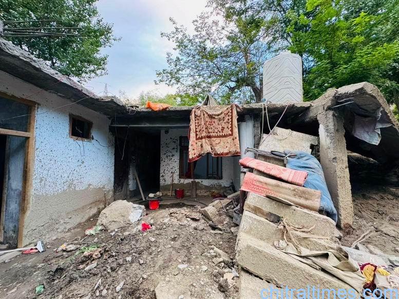 chitraltimes dc chitral lower visit flood hit area broze kol 3