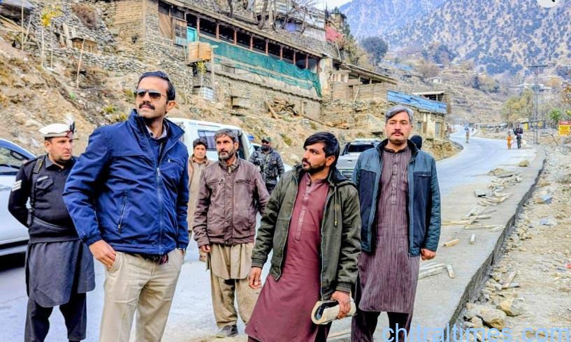 chitraltimes dc lower chitral raw hashim azeem visit lowari tunnel approach road