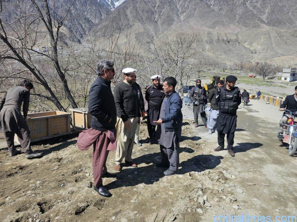 chitraltimes dc osiak road visit drosh 1