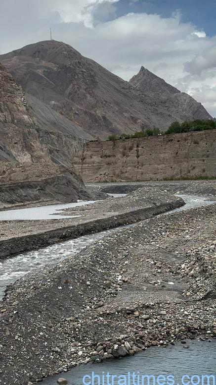 chitraltimes dc upper chitral along with irrigation dept officals visit reshun 2