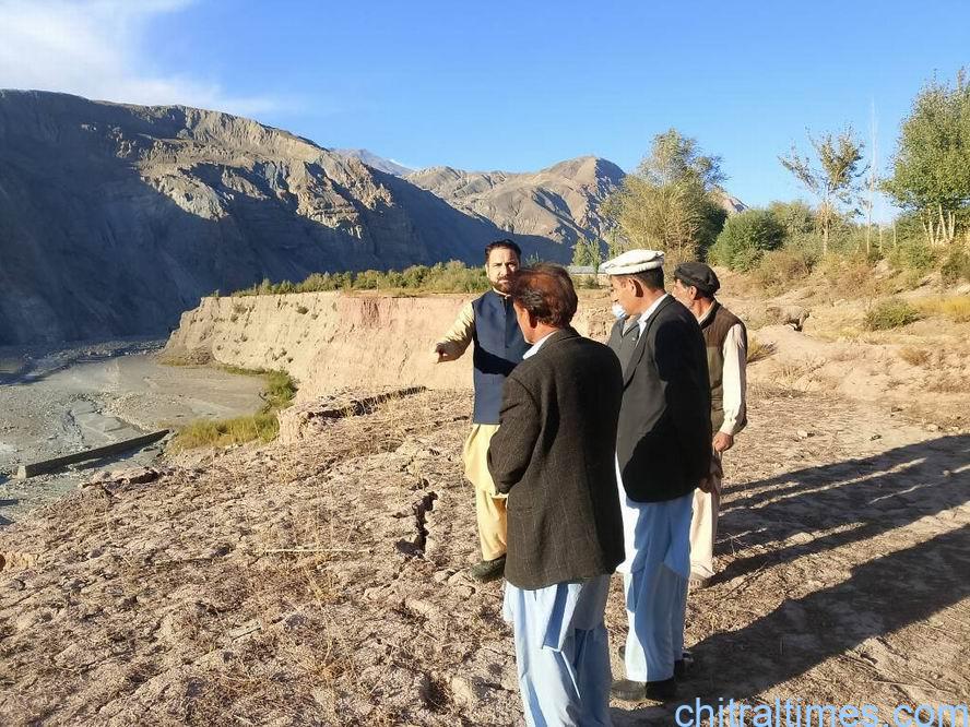 chitraltimes dc upper chitral visit shadar reshun to examine work on diverse river 3