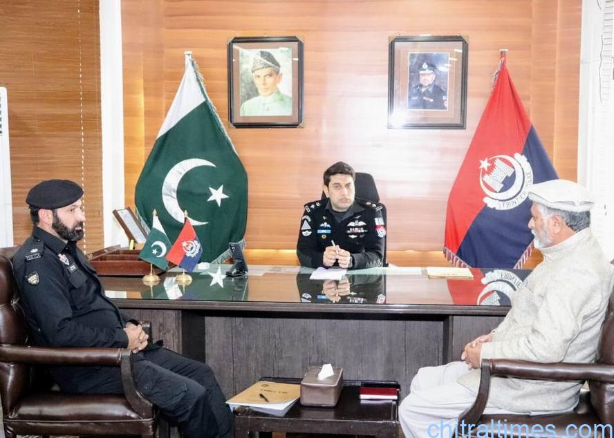 چترال کو منشیات سے پاک کرنے کے لیے مؤثر حکمت عملی کے تحت منشیات فروشوں کے خلاف بلا امتیاز کارروائی عمل میں لائی جائے تاکہ نوجوان نسل کو اس لعنت سے محفوظ رکھا جا سکے۔ ڈی پی او