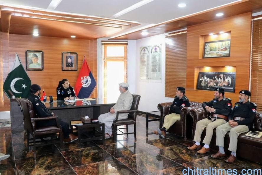 chitraltimes dpo lower chitral rifatullah chairing meeting 3