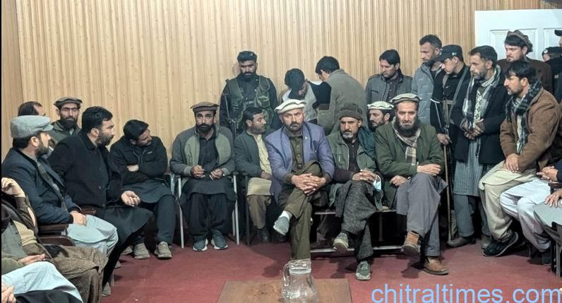 chitraltimes drosh meeting on pti and ppi clashes 2