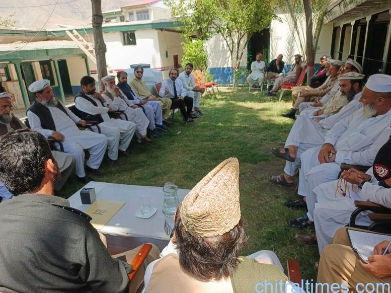 chitraltimes drosh police meeting on anti drug drive 1