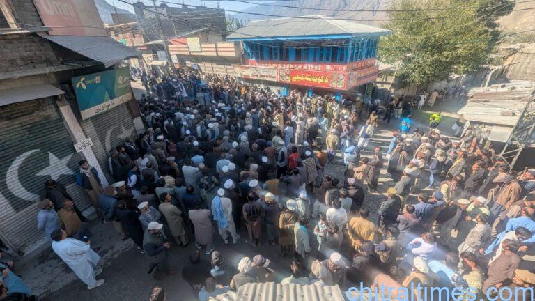 chitraltimes drosh protest against loadsheeding 4