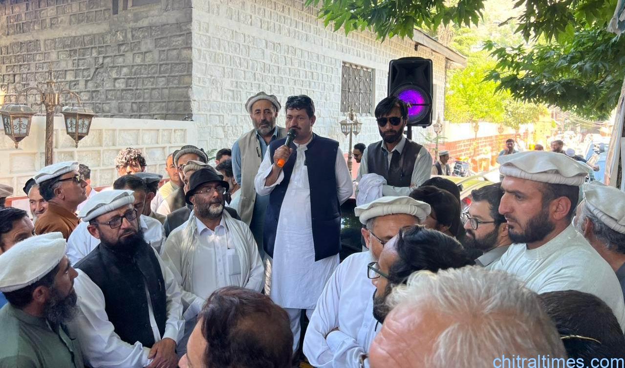 آل گورنمنٹ ایمپلائز گرینڈ الائنس یعنی اگیگا کی کال پر لویر اور اپر چترال میں سرکاری ملازمین کا احتجاجی جلسہ 