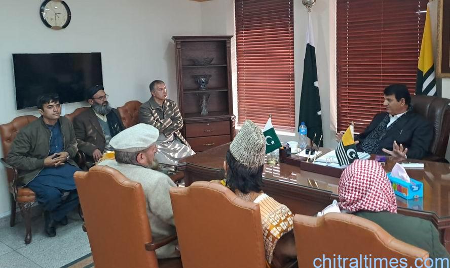 chitraltimes ex mna shahzada iftikhar meeting with amir muqam with delegation 1
