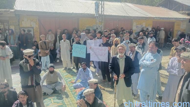 chitraltimes garamchashma protest against nha 1