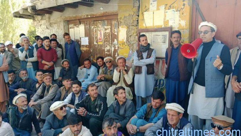 chitraltimes garamchashma protest against nha 4