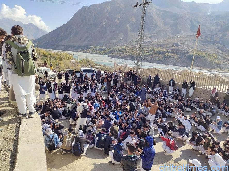 chitraltimes gdc booni students protest 3