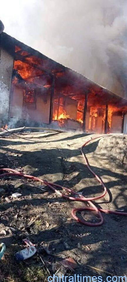 chitraltimes house cought fire pakhturi ovir 3