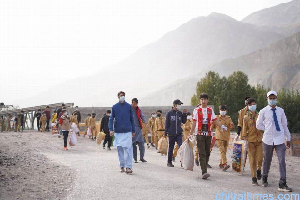 chitraltimes ismaili volunteers cleanliness campaign upper chitral 1