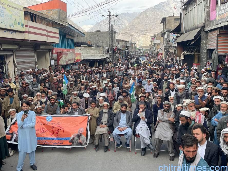 chitraltimes jamat islami chitral protest against corruption 2