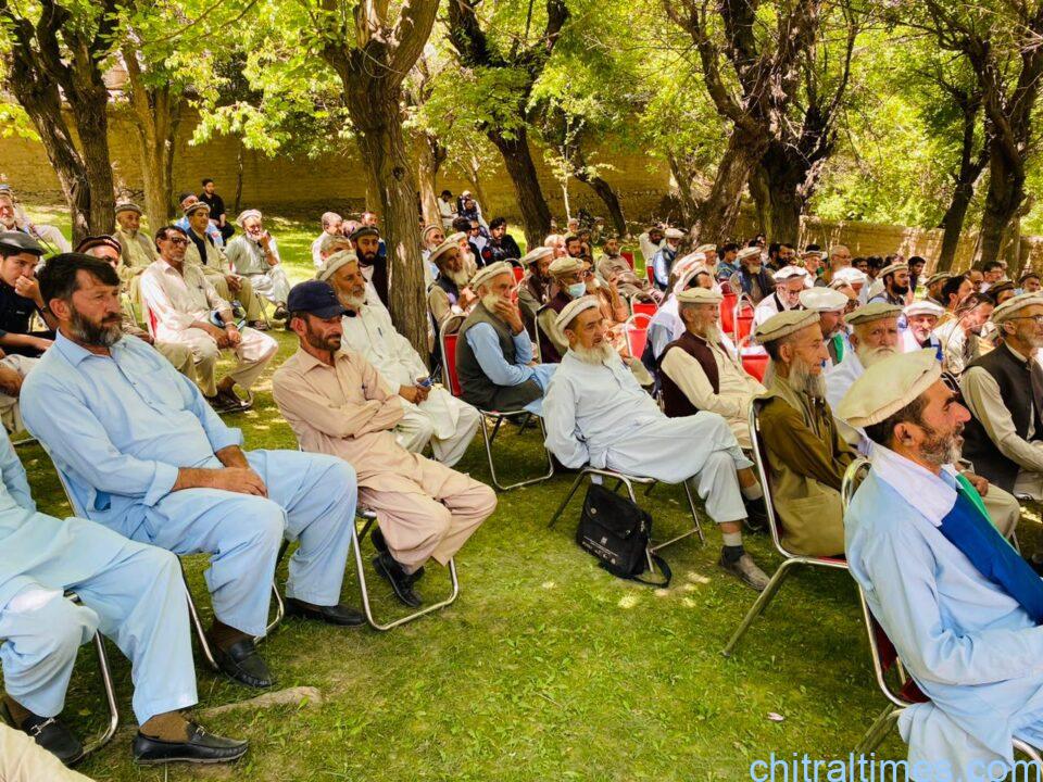 chitraltimes jamat islami kp amir shumali inayatullah khan visit chitral upper and akhss kuragh 11