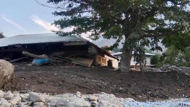 chitraltimes jughoor flood washed away houses in jughoor 2