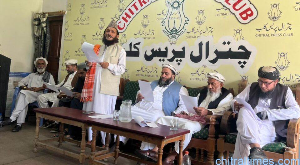 chitraltimes juif press confrence for roads