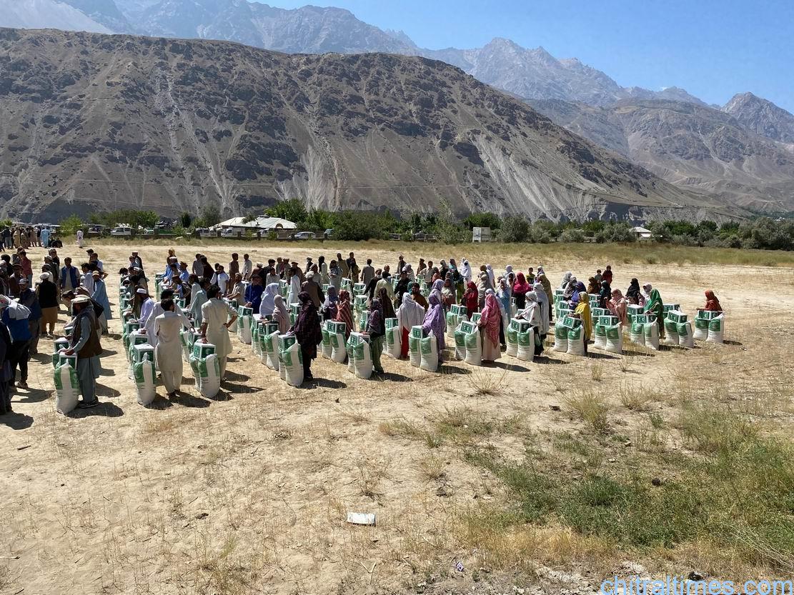 chitraltimes king salman relief distributes upper chitral 4
