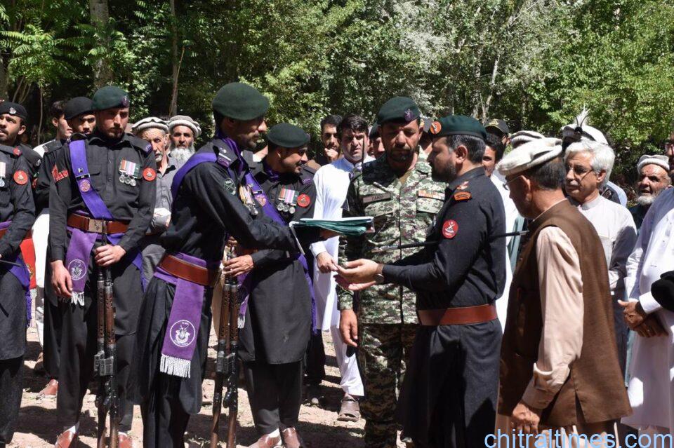 chitraltimes maj shaheed ismail shah funeral prayers parwak upper chitrral 13