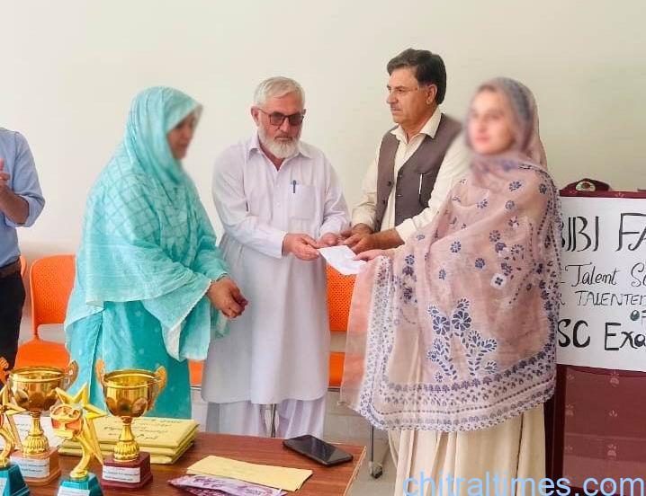 chitraltimes mastuj schlorship distributes 3
