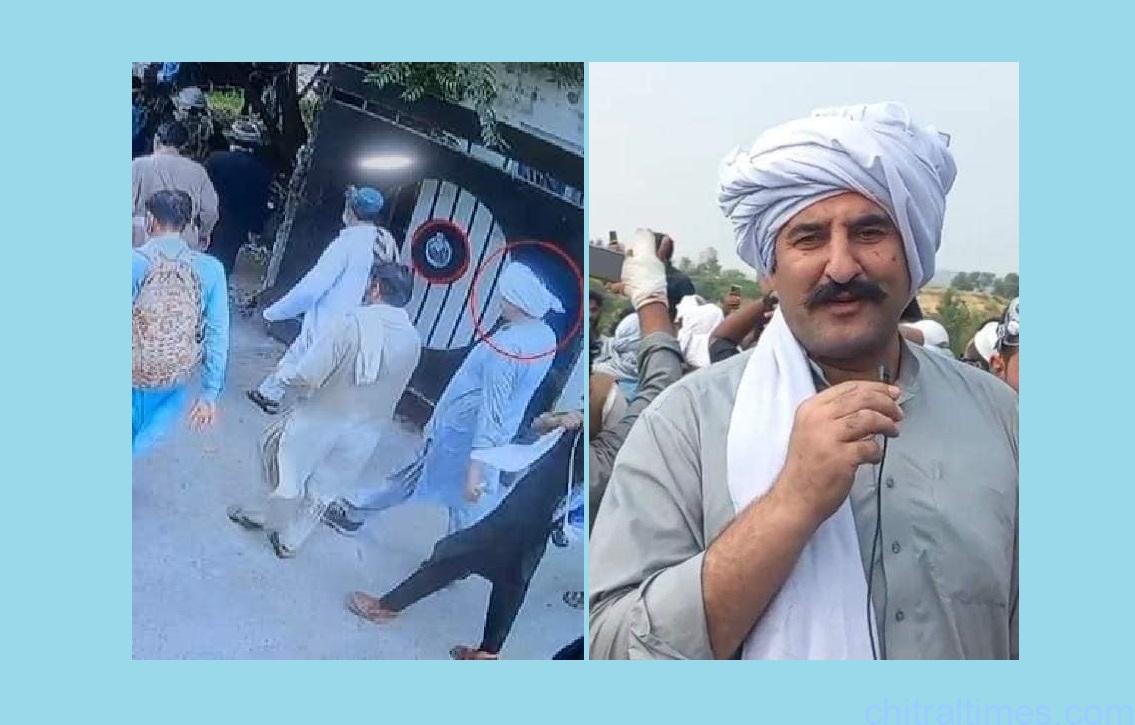 میڈیا پر وائرل ہونے والی تصویر کو وزیر اعلیٰ خیبر پختونخوا سے منسوب کیا گیا ہے حقیقت میں وہ میری تصویر ہے. صوبائی وزیر برائے پبلک ہیلتھ انجینئرنگ پختون یار خان