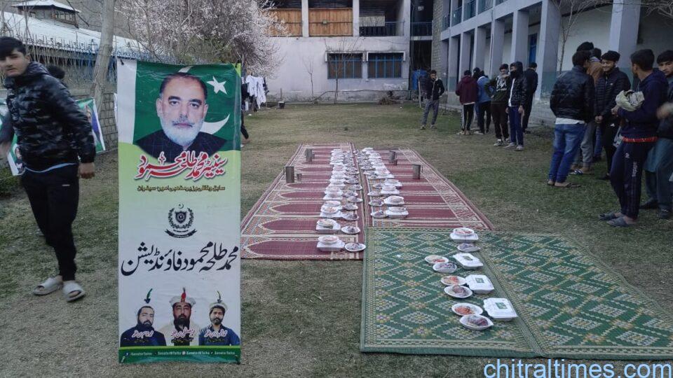 chitraltimes muhammad talha mehmood foundation aftar dastarkhawn chitral lower 10