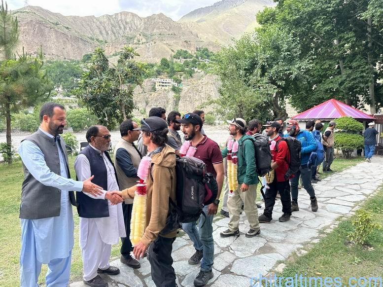 chitraltimes pakistan solidarity expedition to terichmir base camp 9