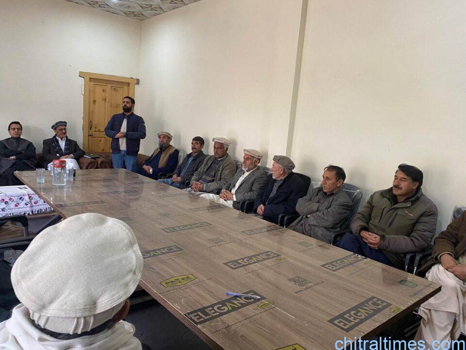 chitraltimes pdma director drm visits reshun upper chitral 3