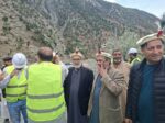 chitraltimes pedo ceo and officials visit chitral lawi project 3
