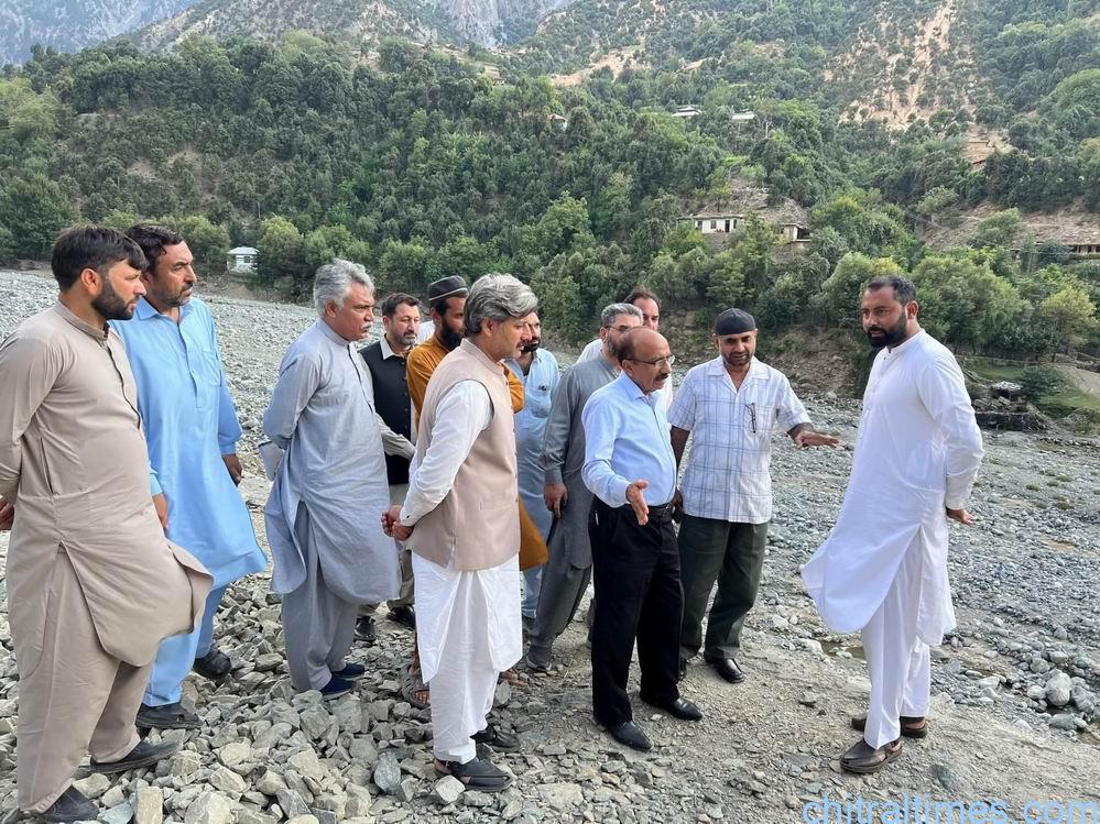 chitraltimes pm inspection team visit chitral lowari approach road 5