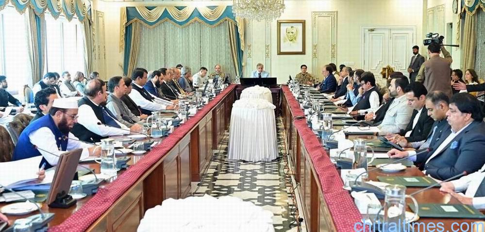 ملک بھر میں بارشوں اور سیلاب سے 700 افراد جاں بحق ہوئے، متاثرہ علاقوں میں بحالی و تعمیرنوکا کام مکمل ہونے تک چین سے نہیں بیٹھیں گے، وزیراعظم شہباز شریف