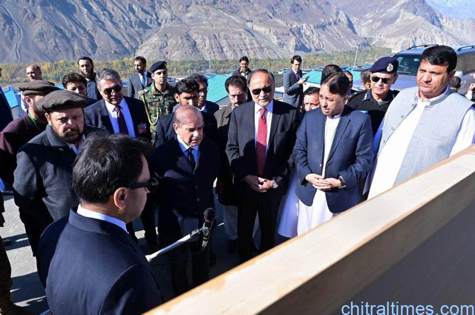 chitraltimes pm shehbaz visited gilgit baltistan amir muqam