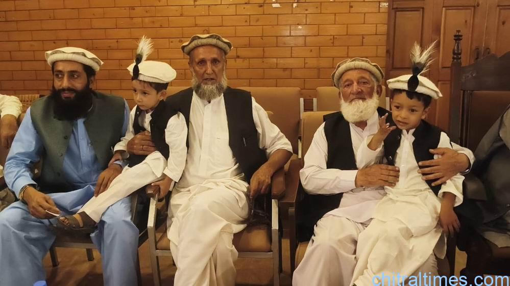 chitraltimes prof wakil sooz khatana book launching and refrence 4