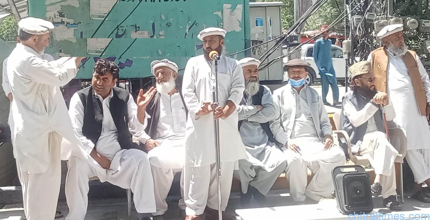 چترال میں بجلی کی ناروا لوڈشیڈنگ، ملاکنڈ ڈویژن پر غیر منصفانہ ٹیکسز کے نفاذ اور ٹیلی نار سروس کی ابتر صورتحال کے خلاف احتجاجی جلسہ