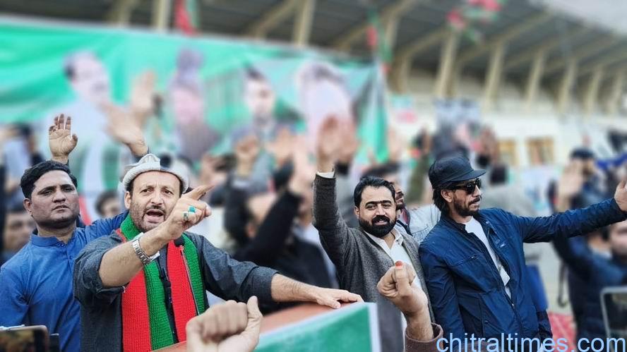 chitraltimes pti jalsa parade ground ahmad niazi attended 10