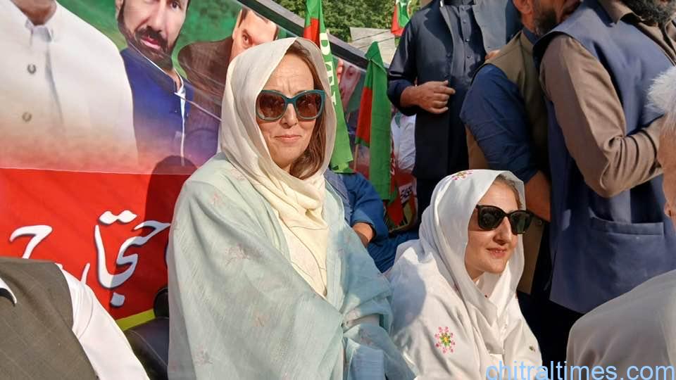 chitraltimes pti protest rally chitral 5th August 8