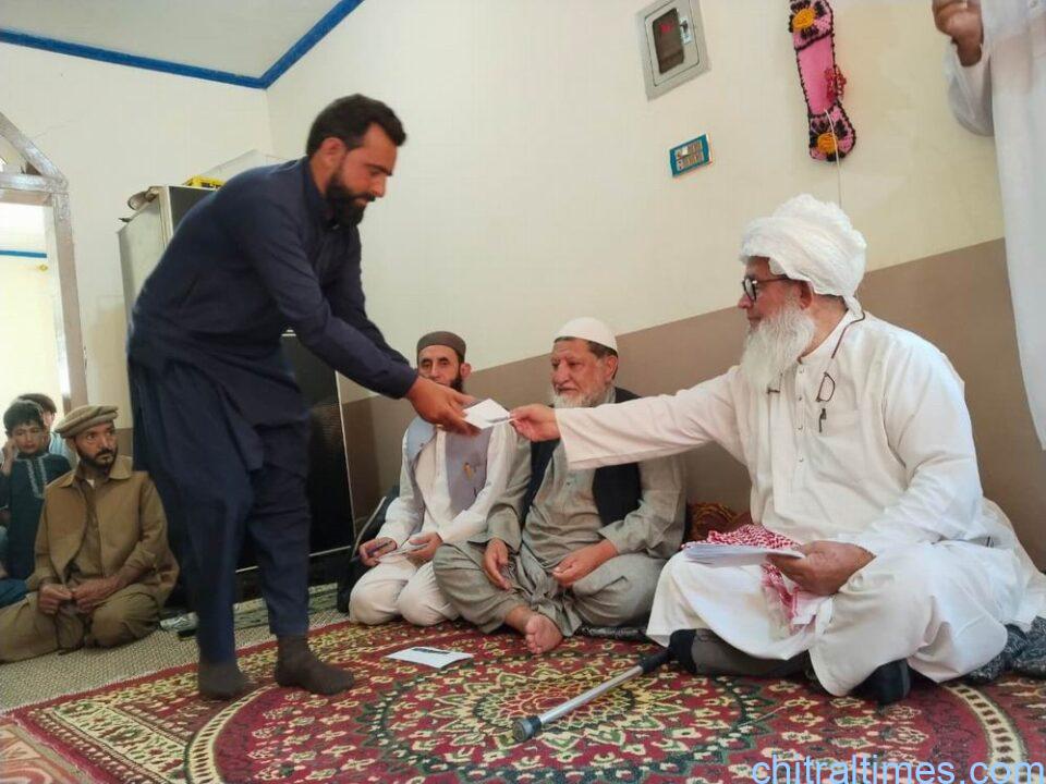 chitraltimes qari faizullah visit flood effected ghazur and GB 1