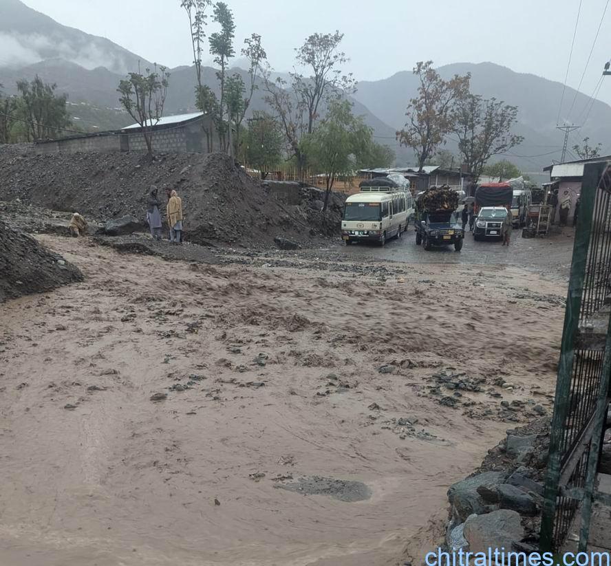 chitraltimes rain chitral peshawar road drosh nala
