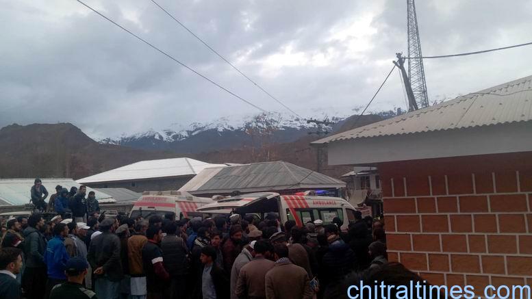 chitraltimes road accident junali koch and thq hopital ambulance 2