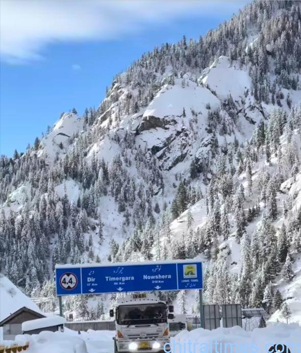 chitraltimes road snow clearence arkari shishikoh lowari 3