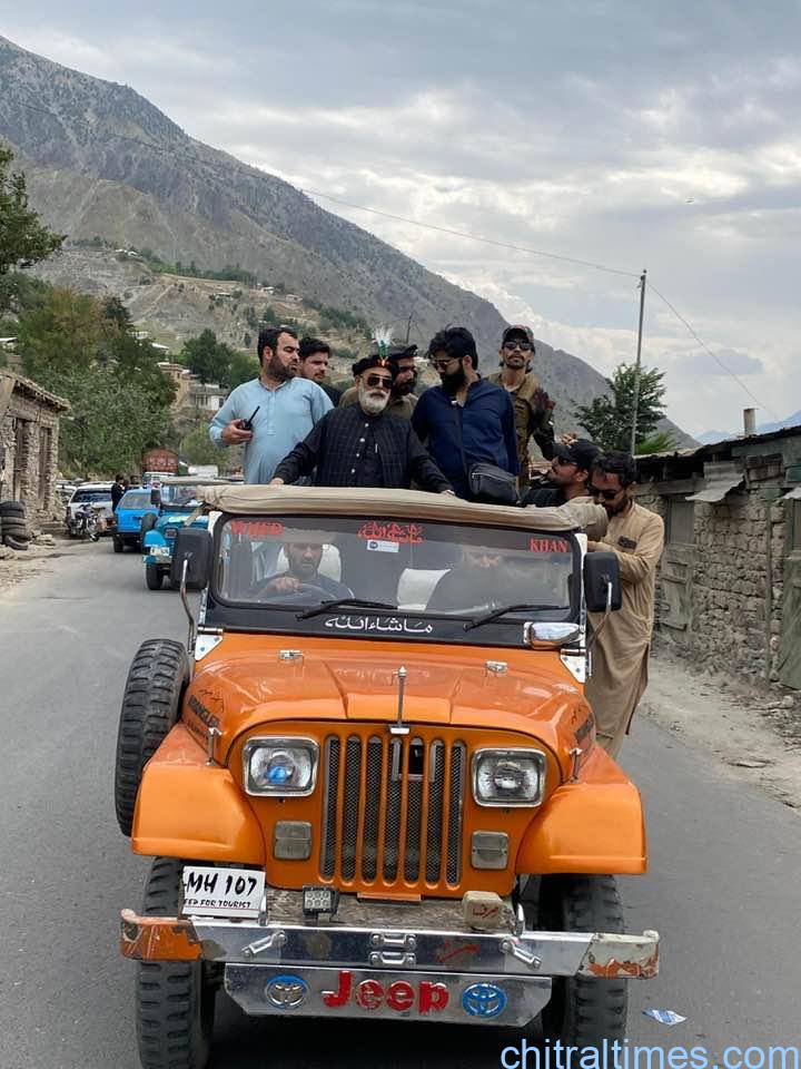 chitraltimes senator talha mahmood warm welcome in Chitral 9