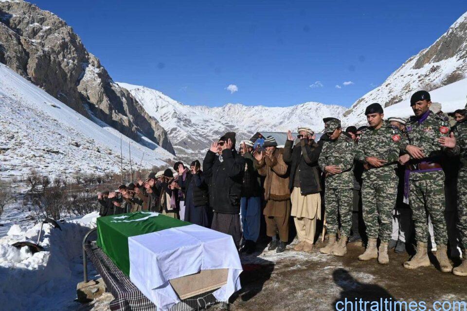 chitraltimes sepoy amir shah shaheed let to rest 1