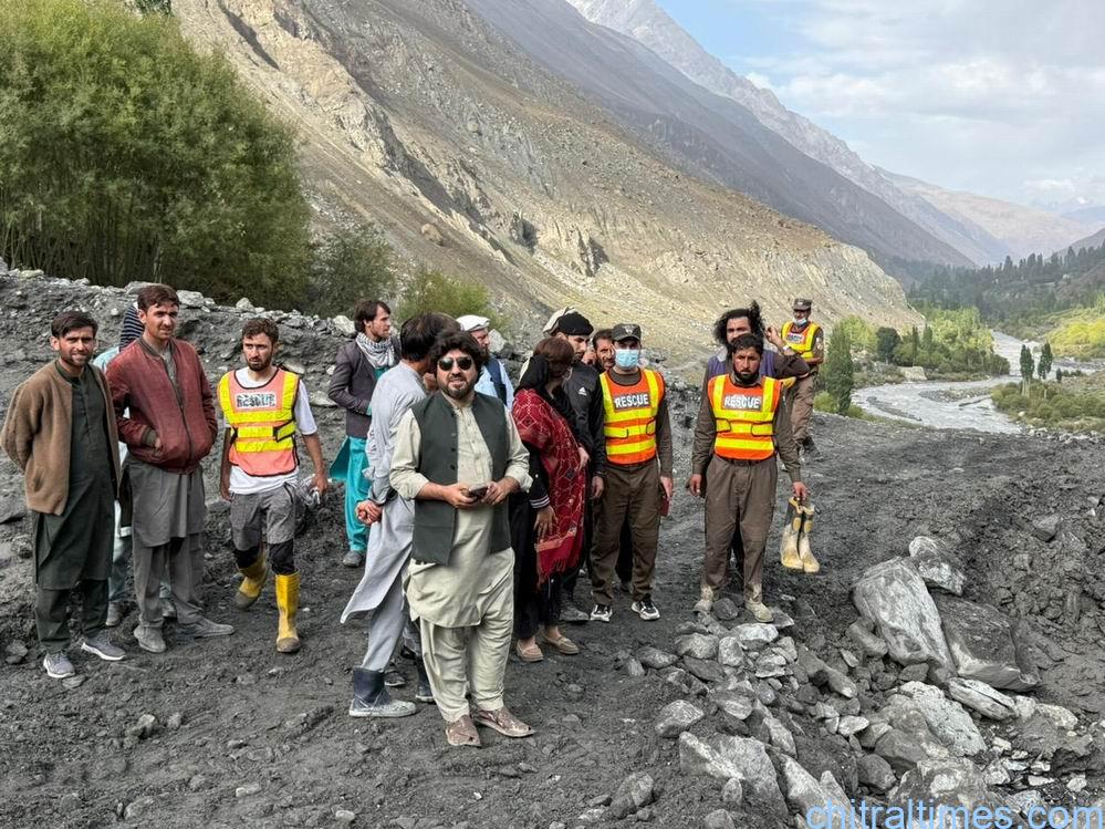 chitraltimes shagrom terich flood and relief activites aac visit 1