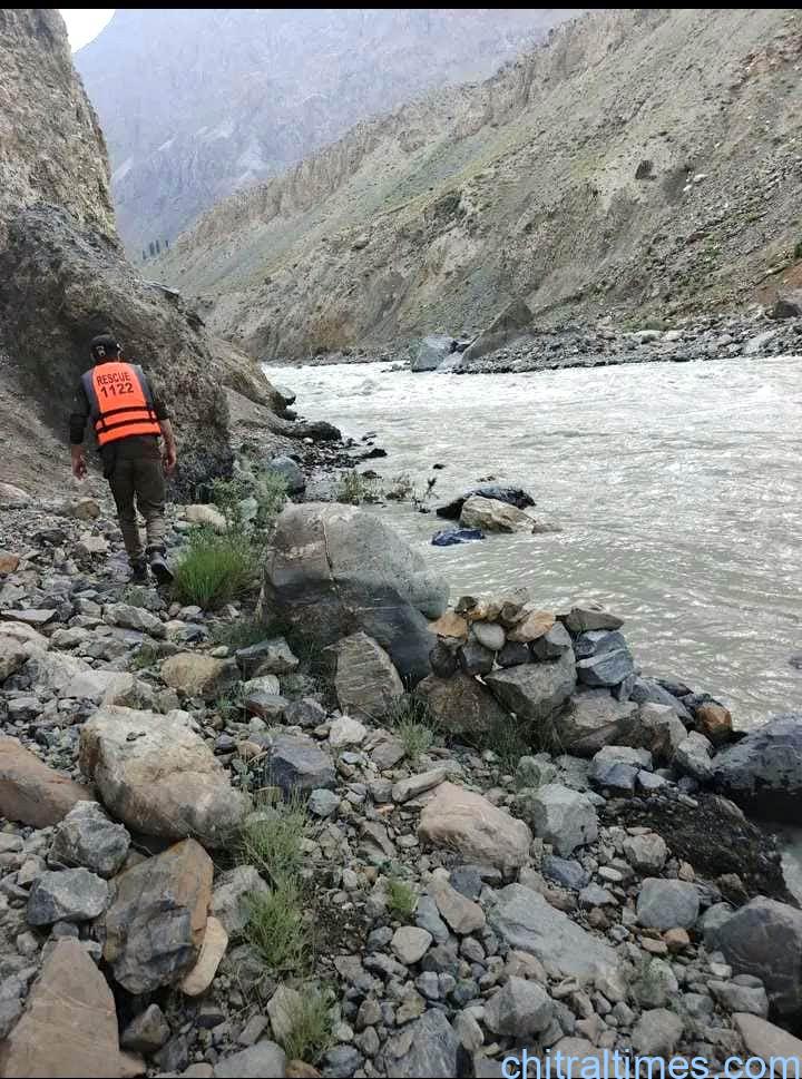 chitraltimes suicide attempt chew bridge and laspur 1