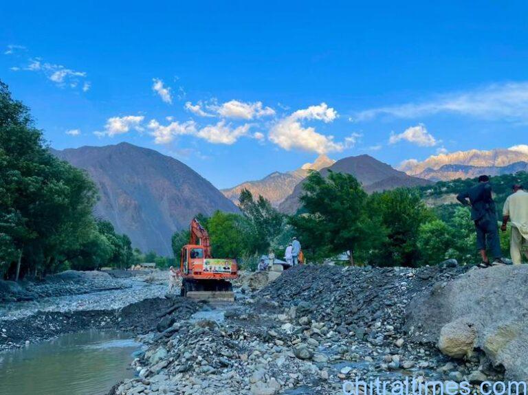 chitraltimes talha mahmood foundation jughoor relief activities 2