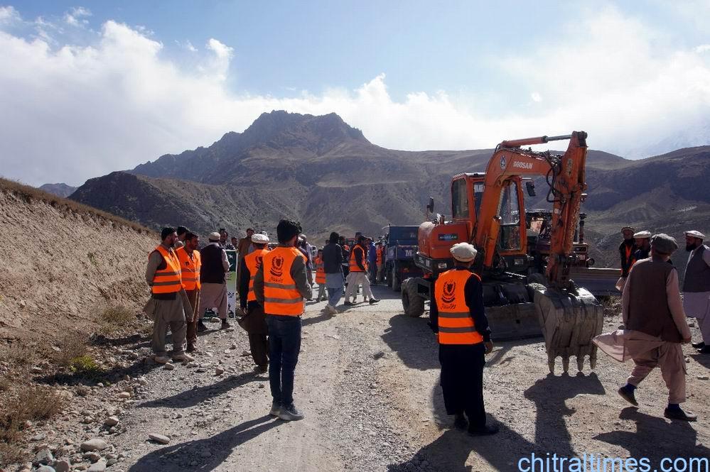 chitraltimes talha mahmood foundation starts work on booni buzund road 5