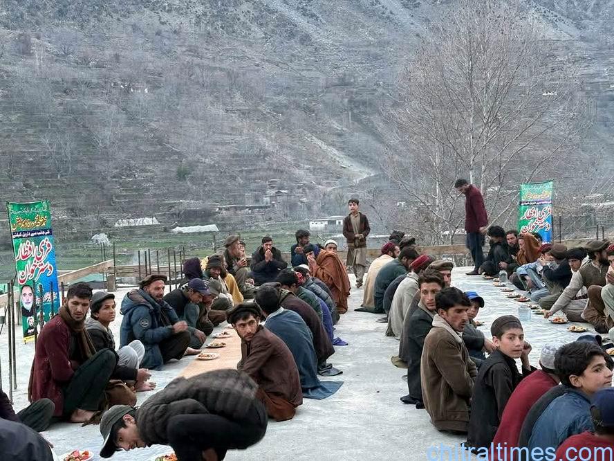 chitraltimes talha mehmood foundation aftar dastar khawan 4