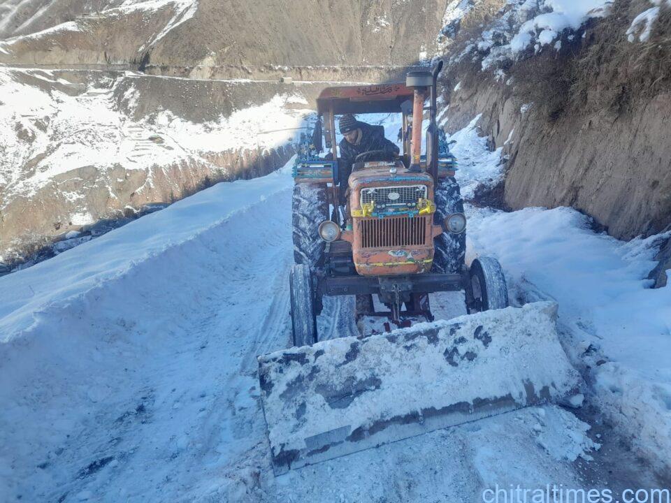 chitraltimes torkhow terich kushum road re opened after snow clearence 4