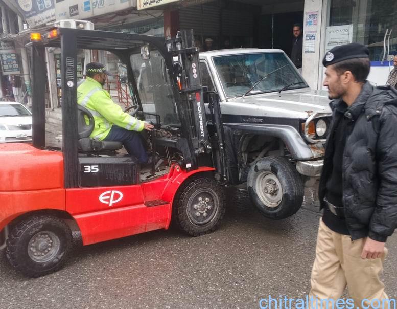  چترال لوئیر پولیس کی کمسن ڈرائیورز کے خلاف مہم سے ٹریفک حادثات میں نمایاں کمی، عید کے موقع پرخصوصی مہم پرعوامی حلقوں کی طرف سے پزیرائی 